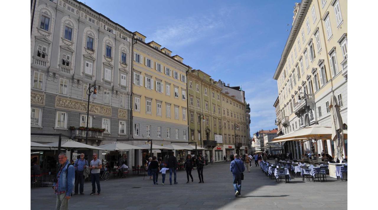 Unica Nel Cuore Storico Di Trieste Exteriör bild